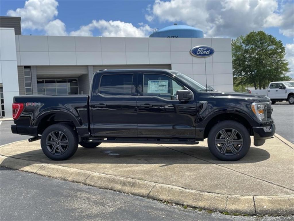 2023 Ford F-150 XLT photo