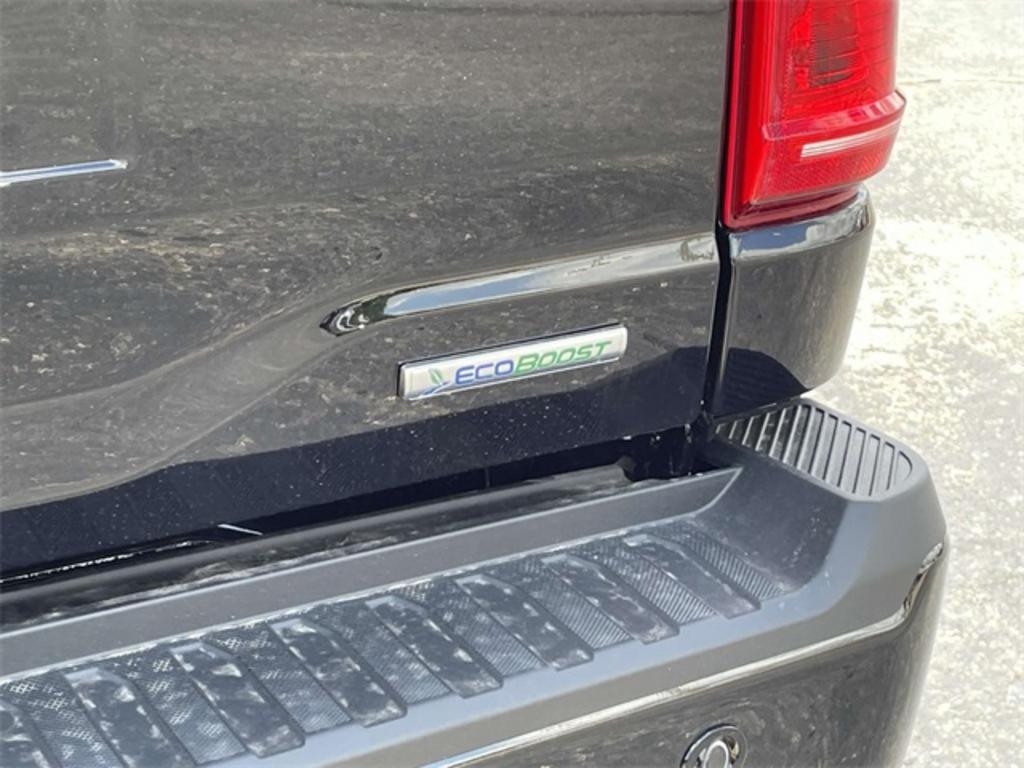 2023 Ford F-150 XLT photo