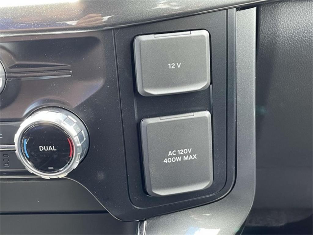 2023 Ford F-150 XLT photo