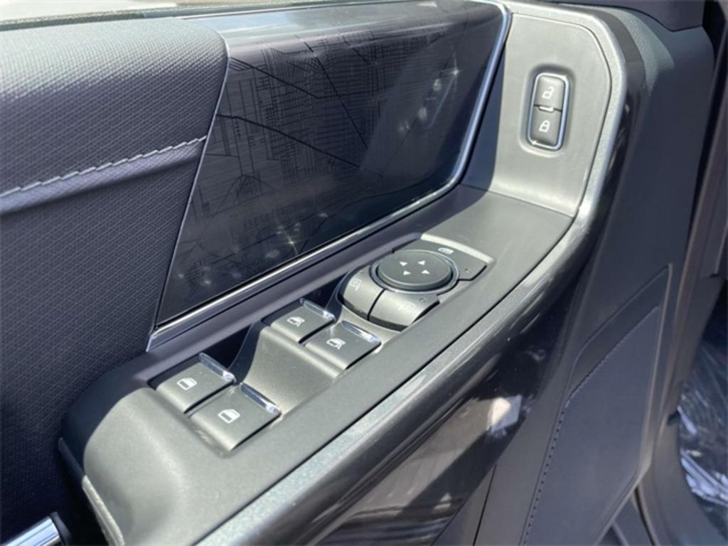 2023 Ford F-150 XLT photo