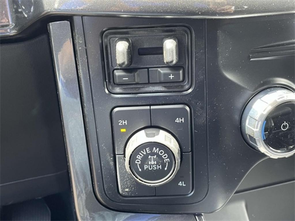 2023 Ford F-150 XLT photo