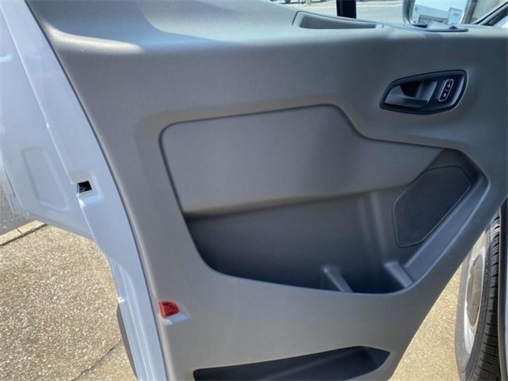 2023 Ford Transit photo 9