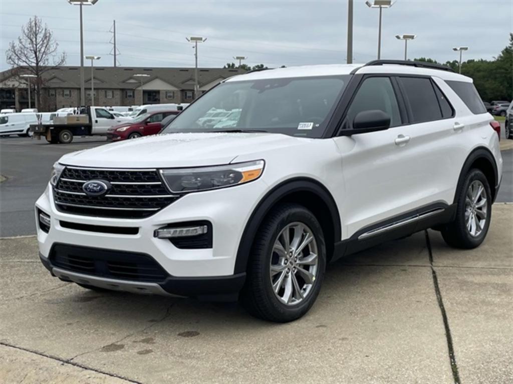 2023 Ford Explorer XLT photo