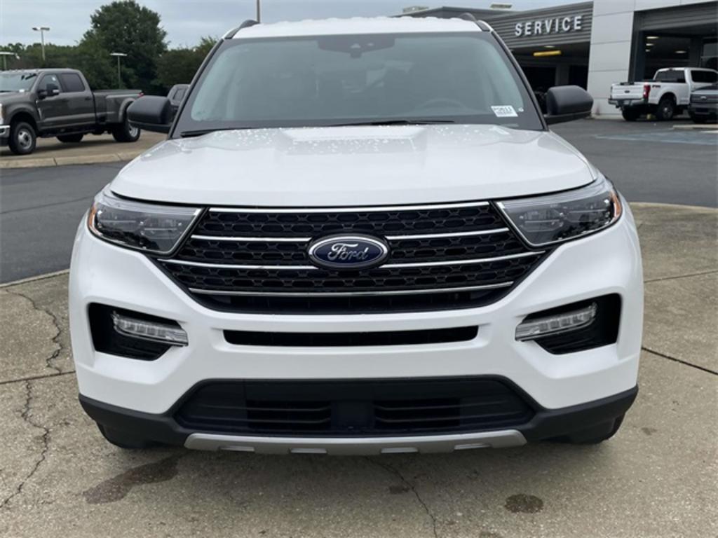 2023 Ford Explorer XLT photo