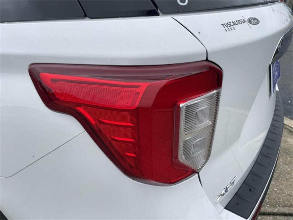 2023 Ford Explorer XLT photo