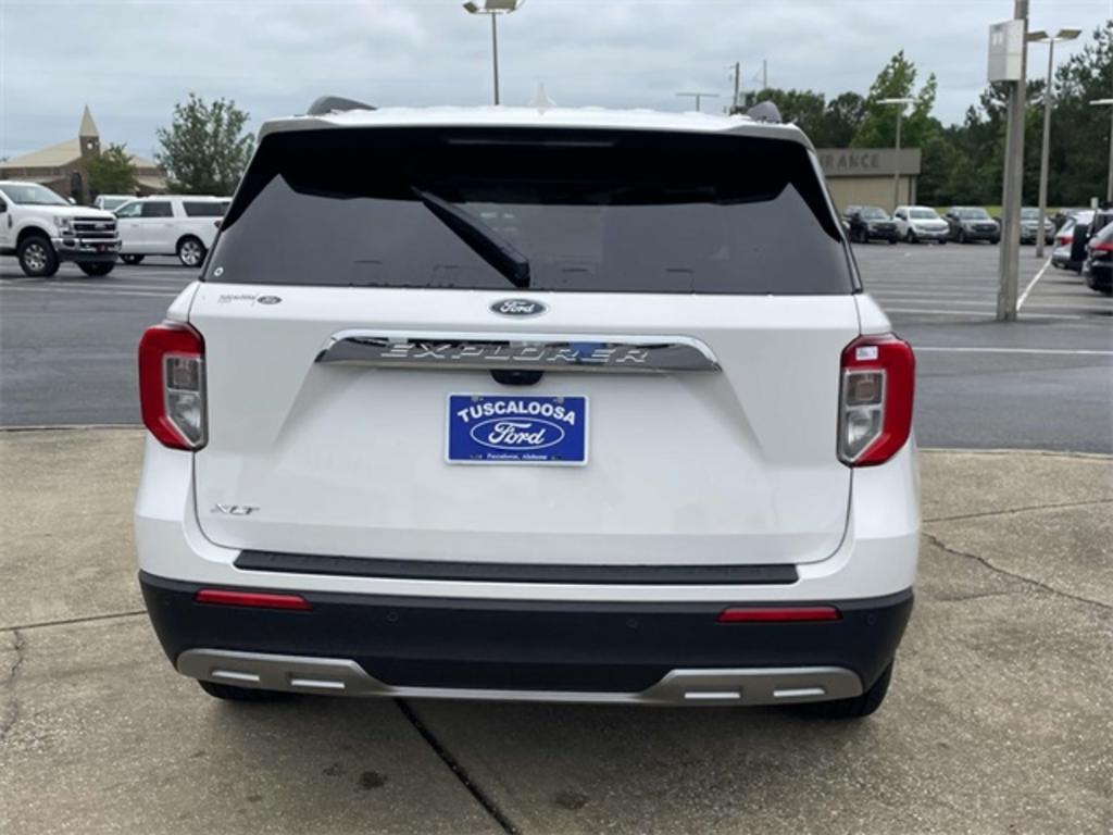 2023 Ford Explorer XLT photo