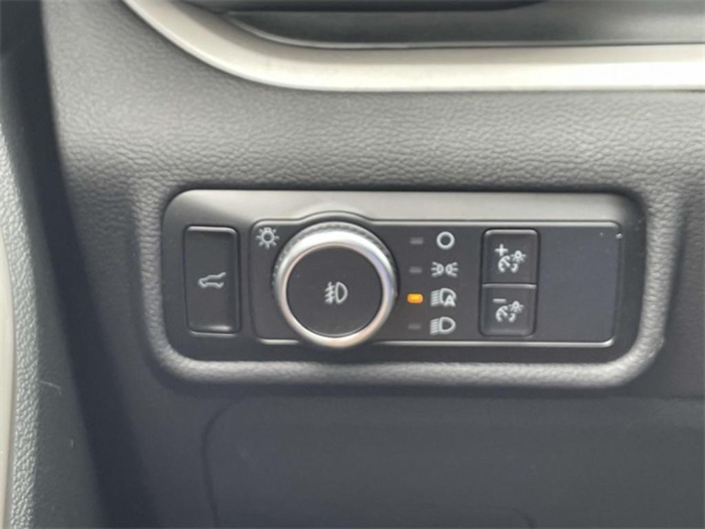2023 Ford Explorer XLT photo