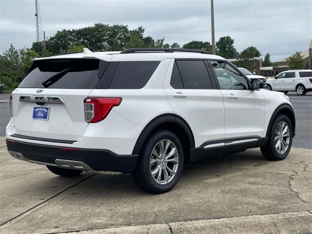 2023 Ford Explorer XLT photo