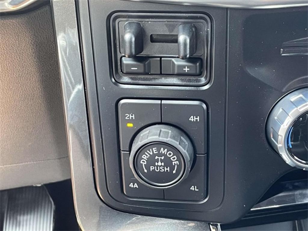 2023 Ford F-150 Lariat photo