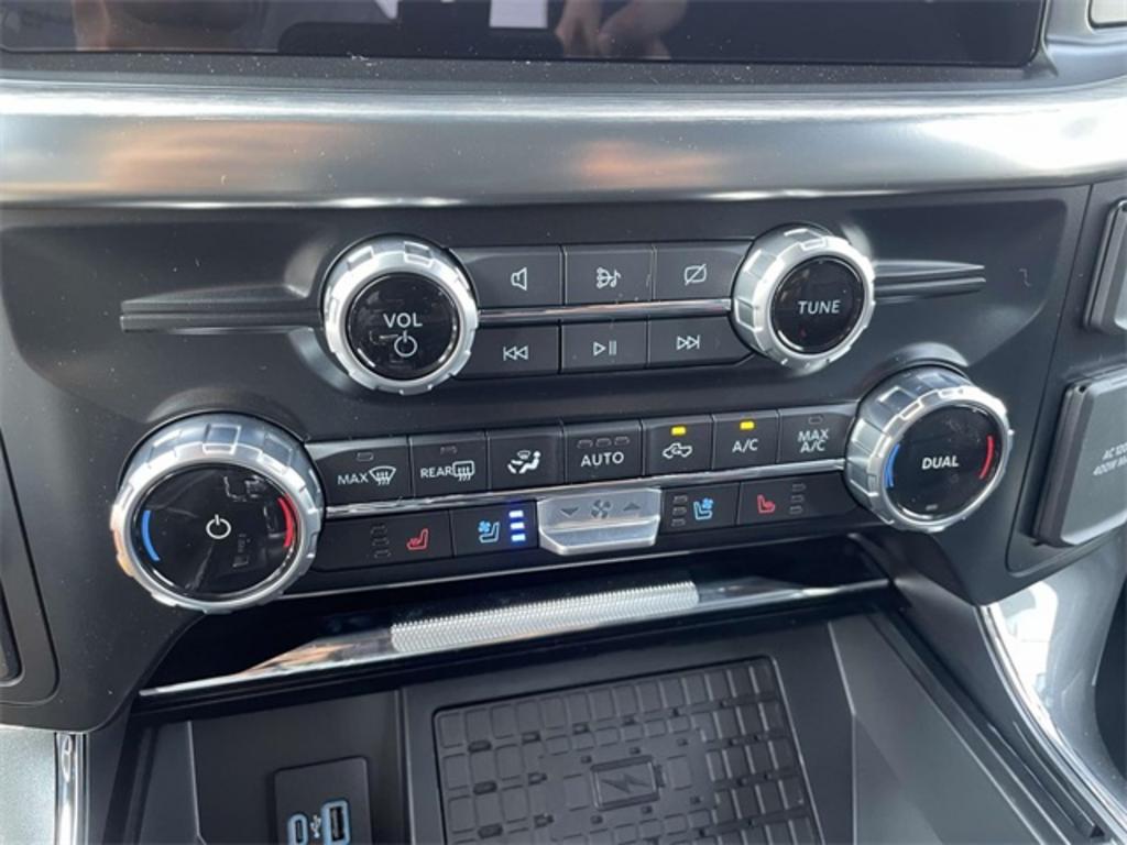 2023 Ford F-150 Lariat photo