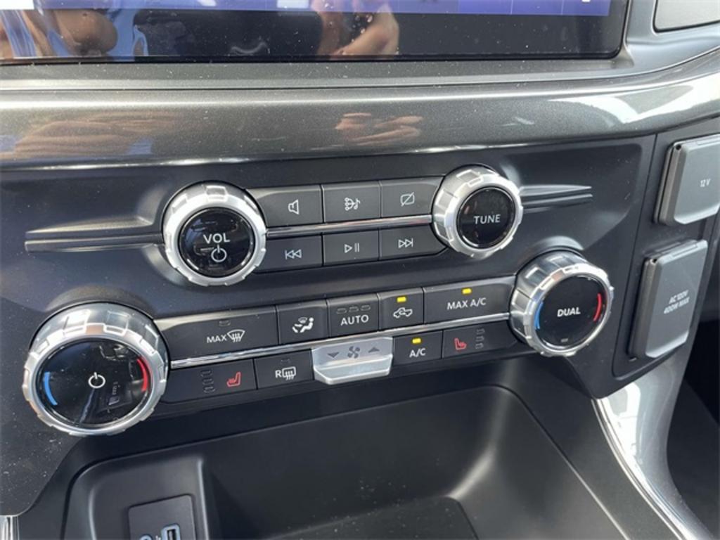2023 Ford F-150 XLT photo