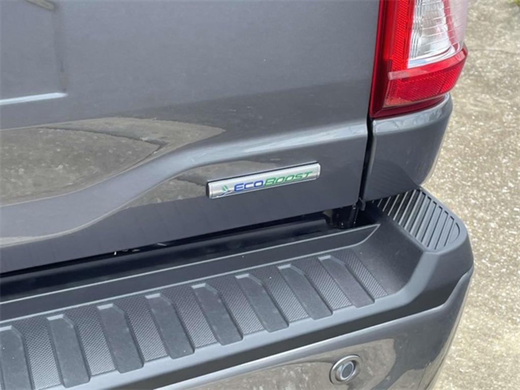 2023 Ford F-150 XL photo