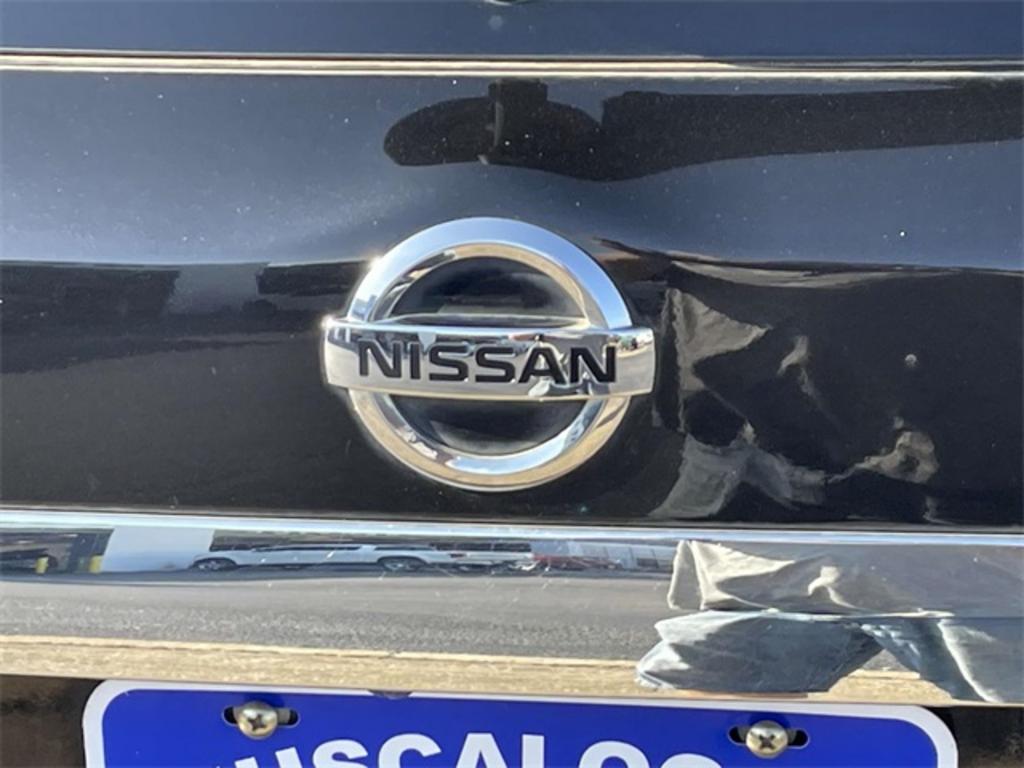 2017 Nissan Pathfinder - $8,500