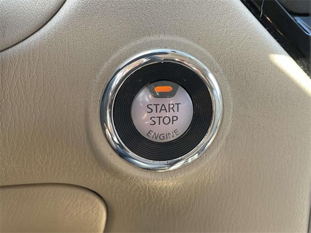 2017 Nissan Pathfinder - $8,500