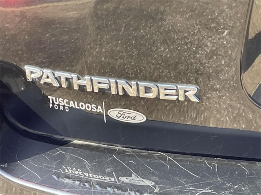 2017 Nissan Pathfinder - $8,500