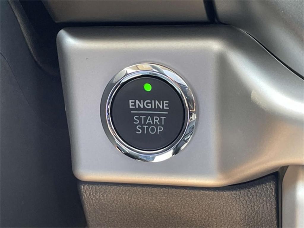 2023 Ford Expedition XLT photo