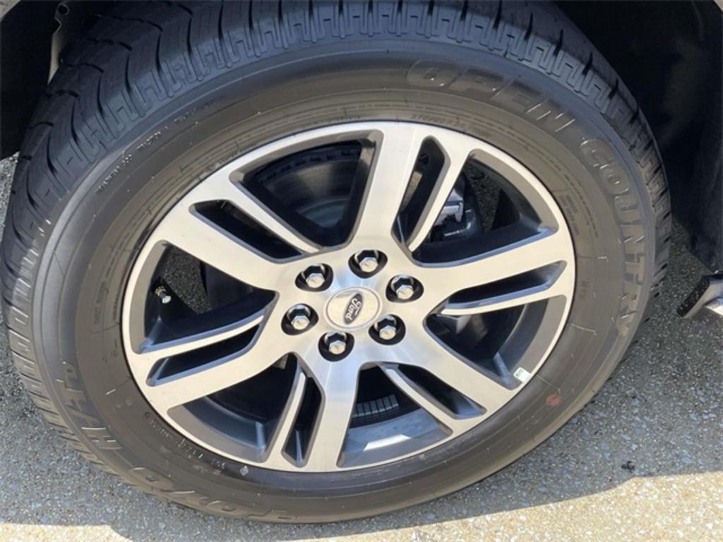 2023 Ford Expedition XLT photo