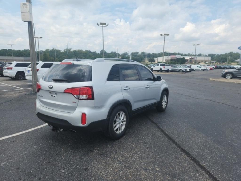 2015 Kia Sorento LX photo