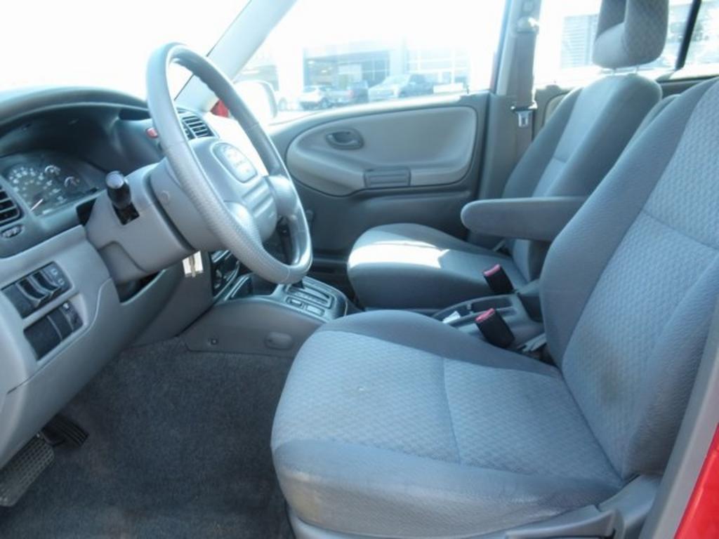 2004 Chevrolet Tracker - $3,500