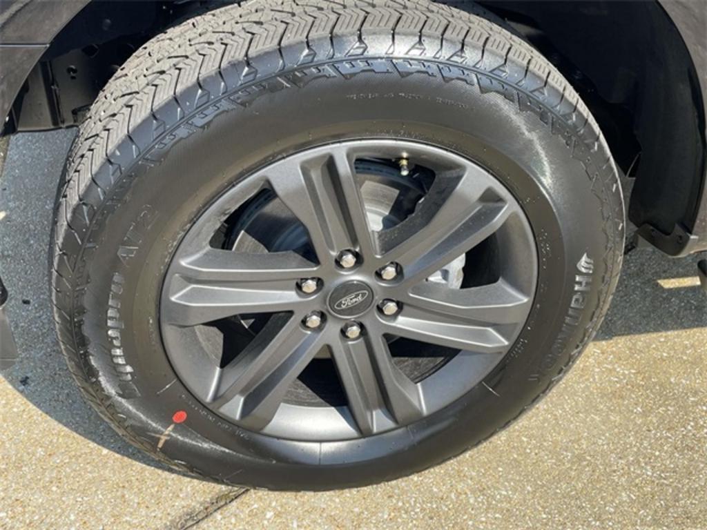 2023 Ford F-150 XLT photo