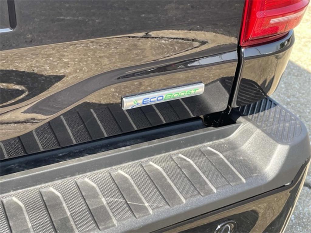 2023 Ford F-150 XLT photo