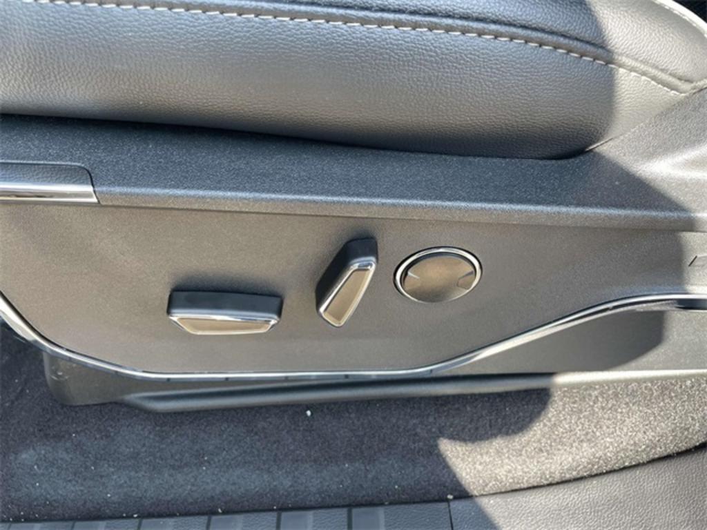 2023 Ford F-150 Lariat photo