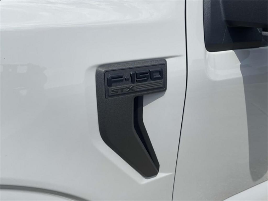 2023 Ford F-150 XL photo
