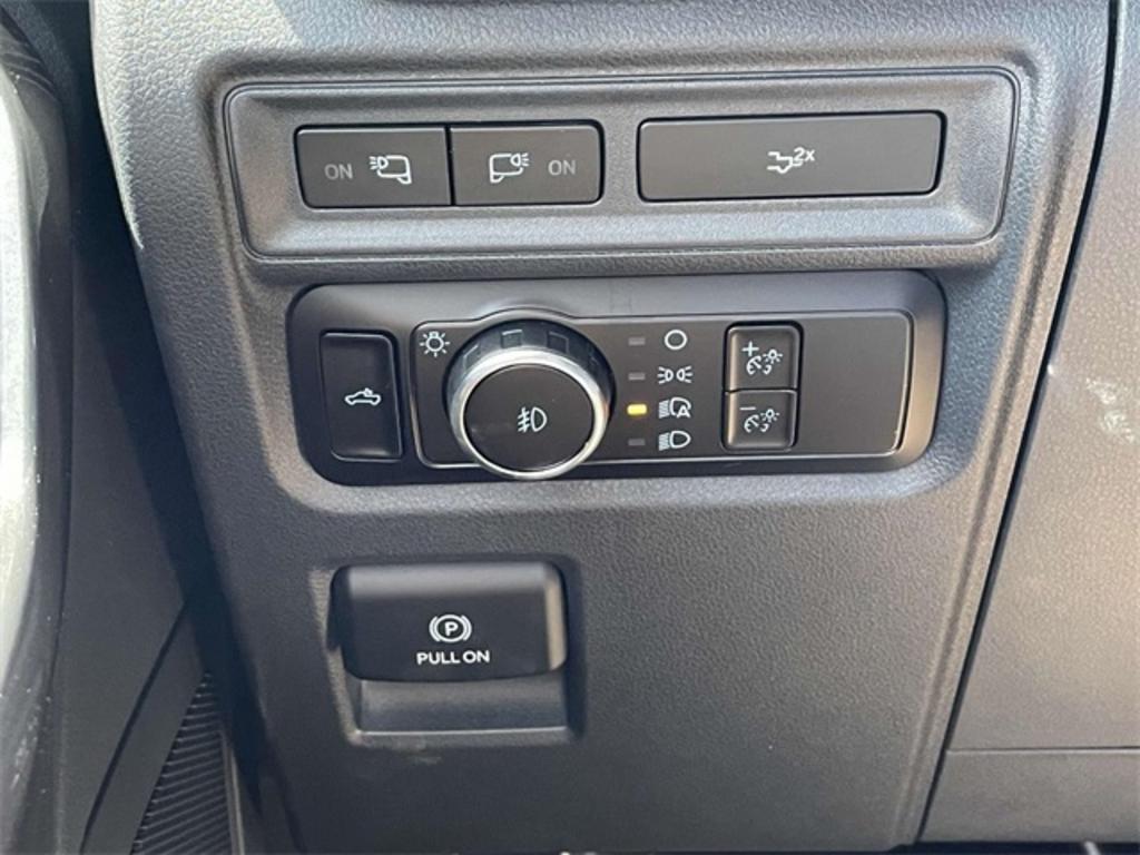 2023 Ford F-150 XLT photo