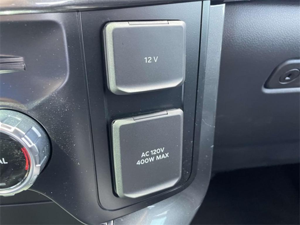 2023 Ford F-150 XLT photo