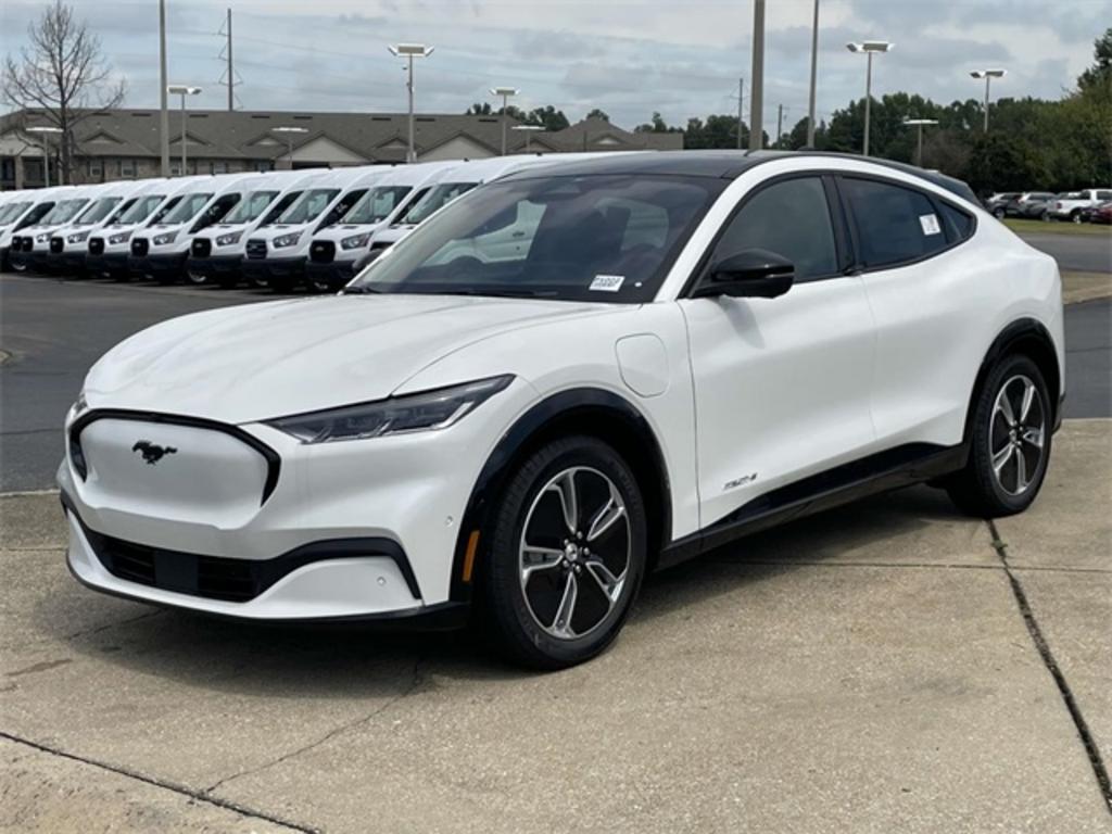 2023 Ford Mustang - $46,999