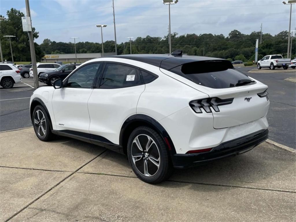 2023 Ford Mustang - $46,999