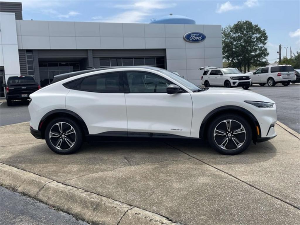 2023 Ford Mustang - $46,999