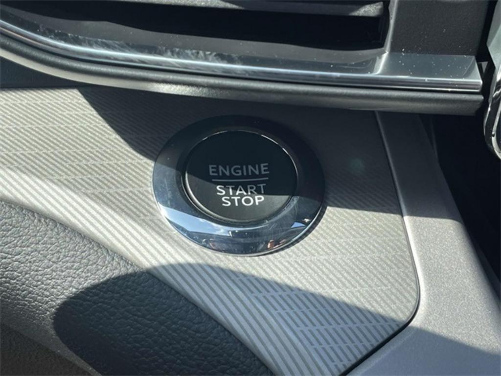 2023 Ford Explorer XLT photo