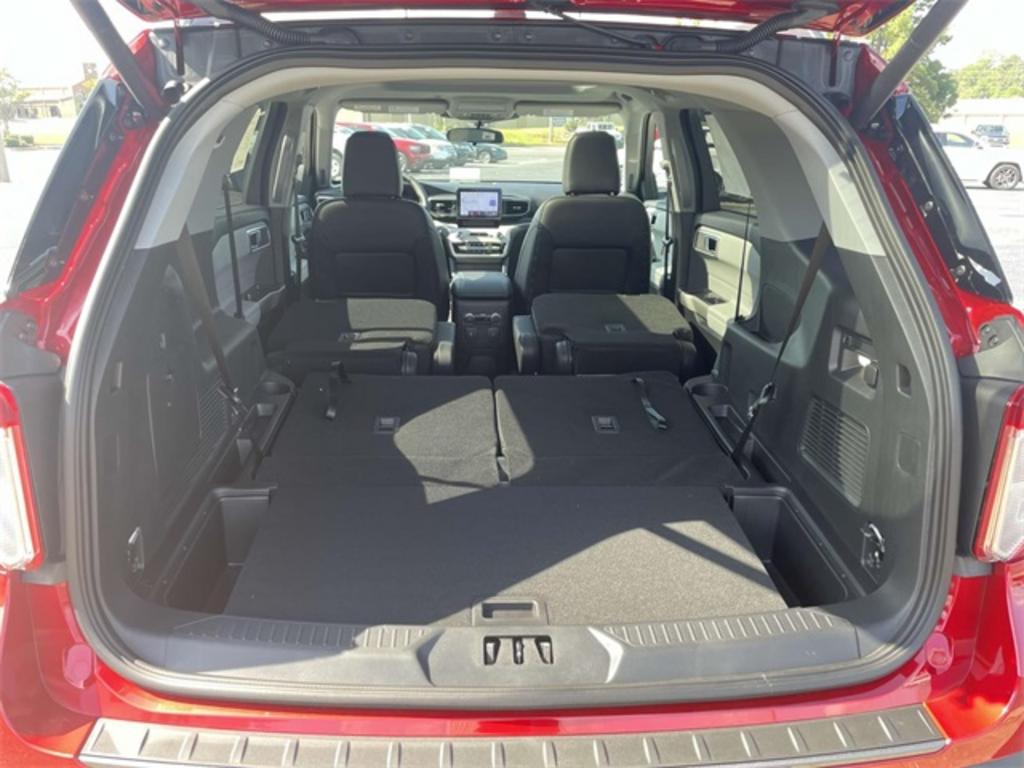 2023 Ford Explorer XLT photo