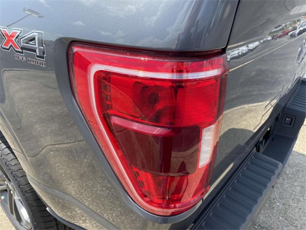 2023 Ford F-150 XLT photo