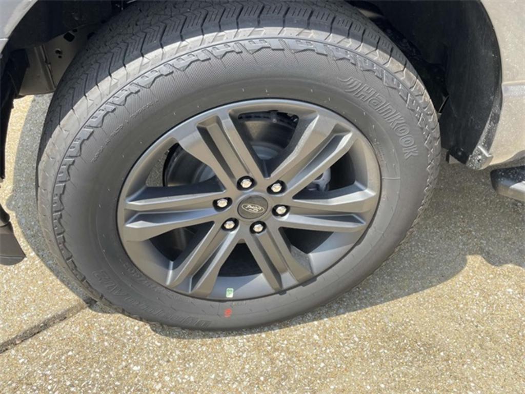 2023 Ford F-150 XLT photo