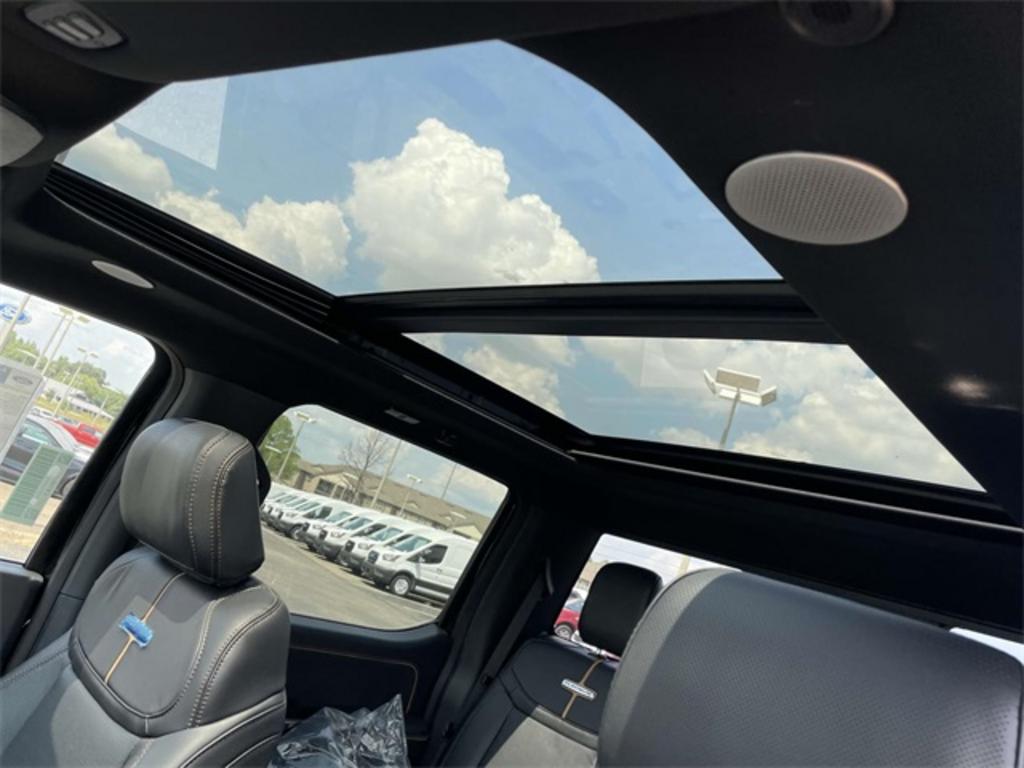 2023 Ford F-150 - $77,999