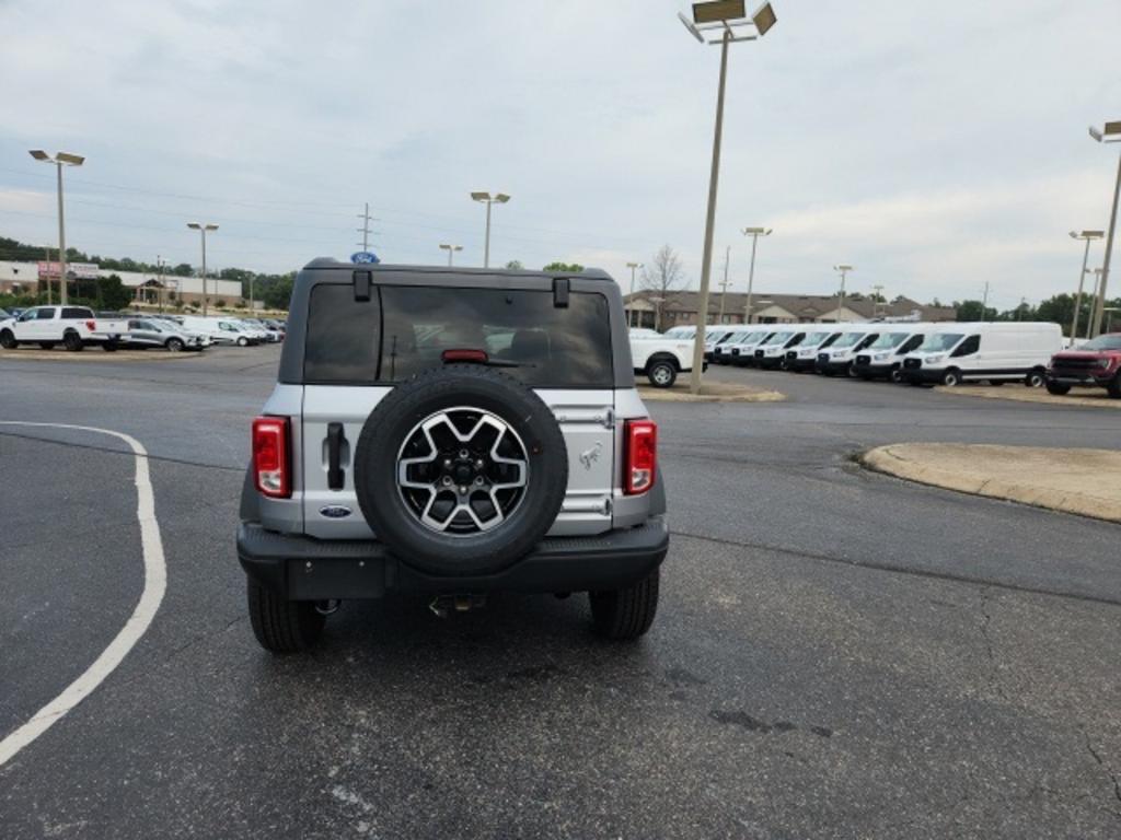 2022 Ford Bronco - $40,000