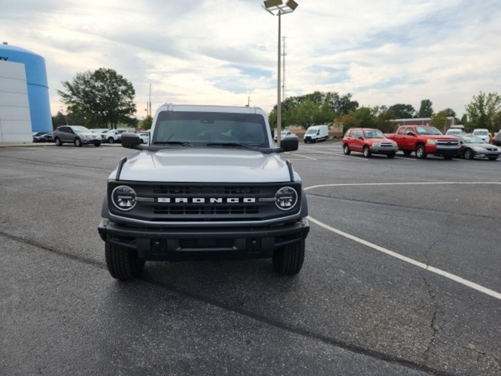 2022 Ford Bronco - $40,000