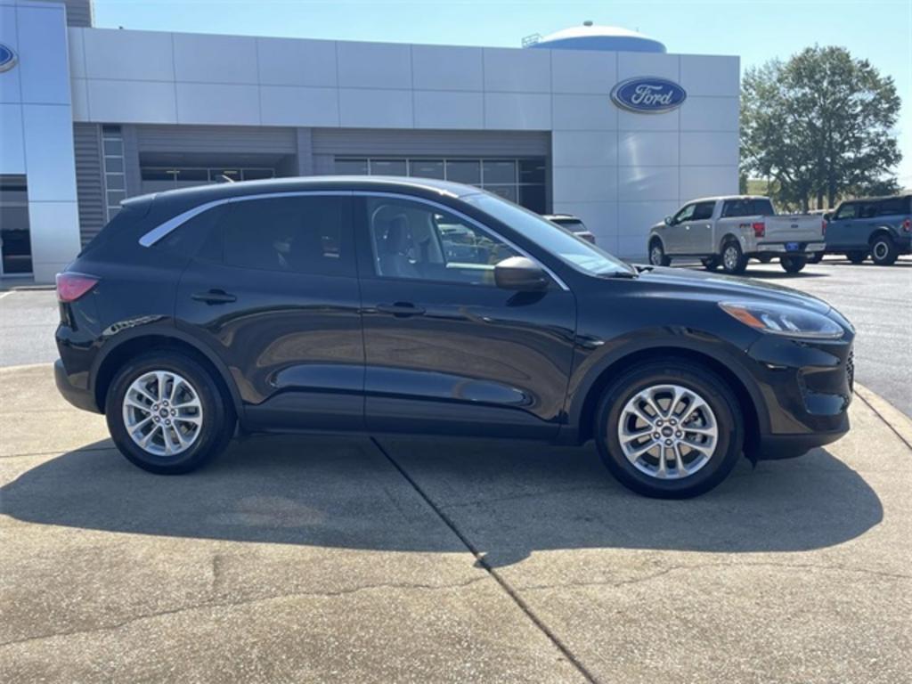 2022 Ford Escape - $23,500