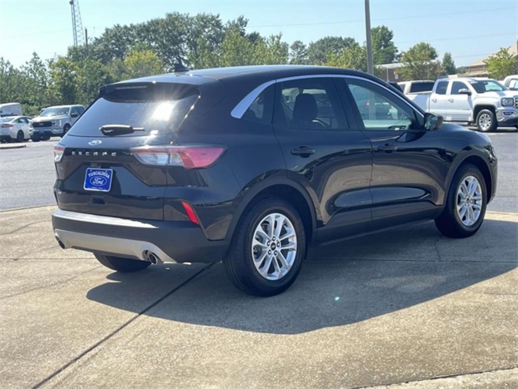 2022 Ford Escape - $23,500
