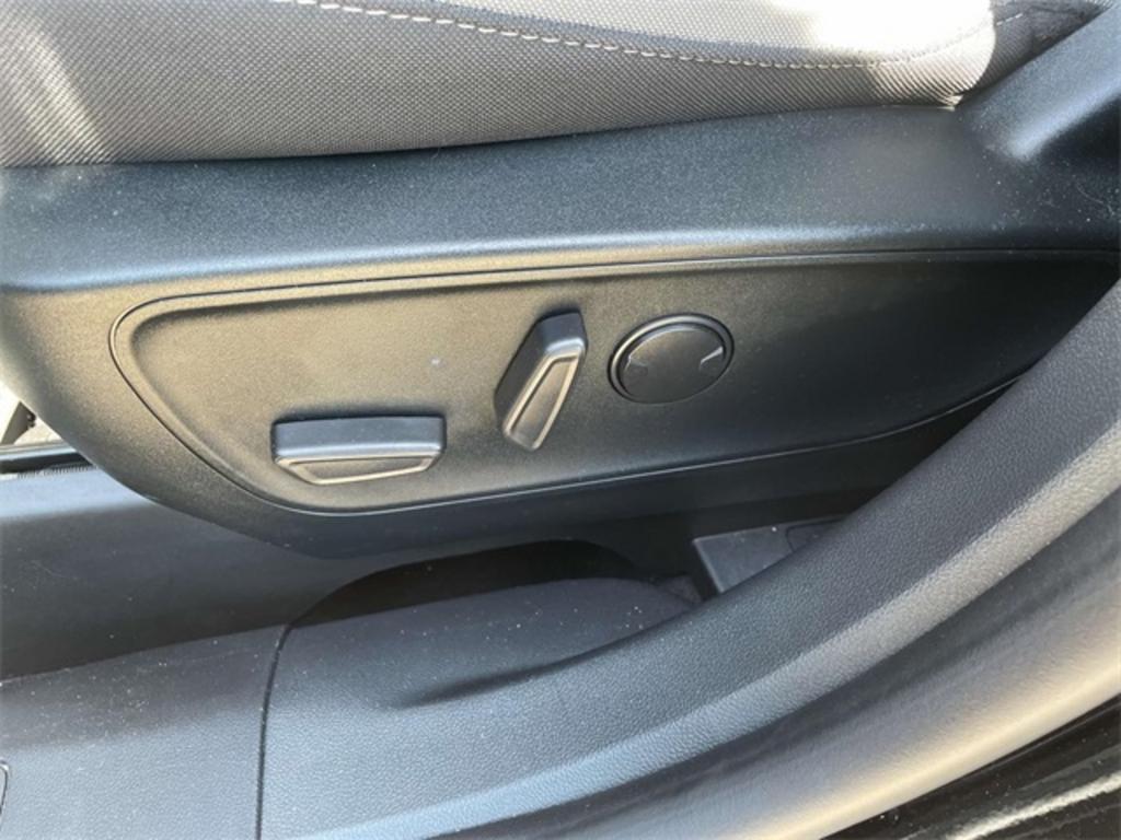 2022 Ford Escape - $23,500