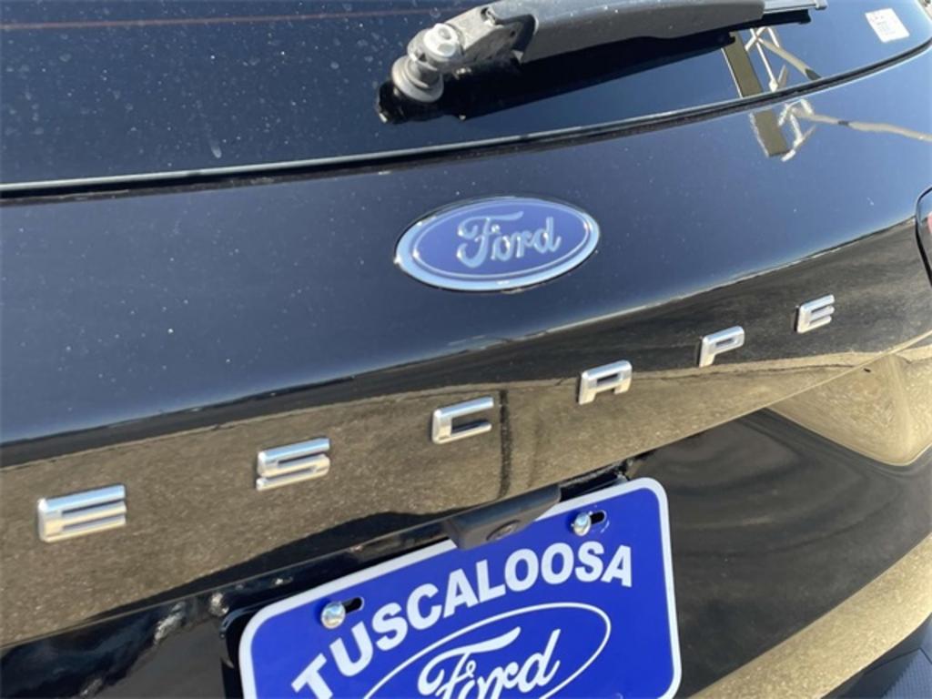 2022 Ford Escape - $23,500