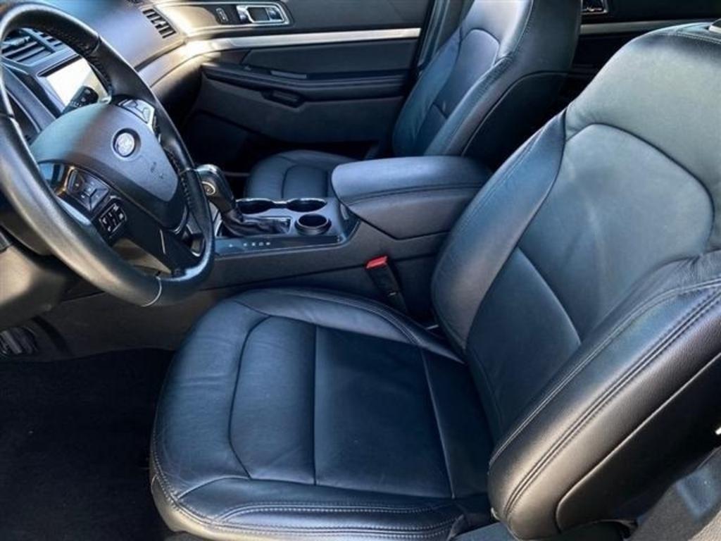 2018 Ford Explorer XLT photo