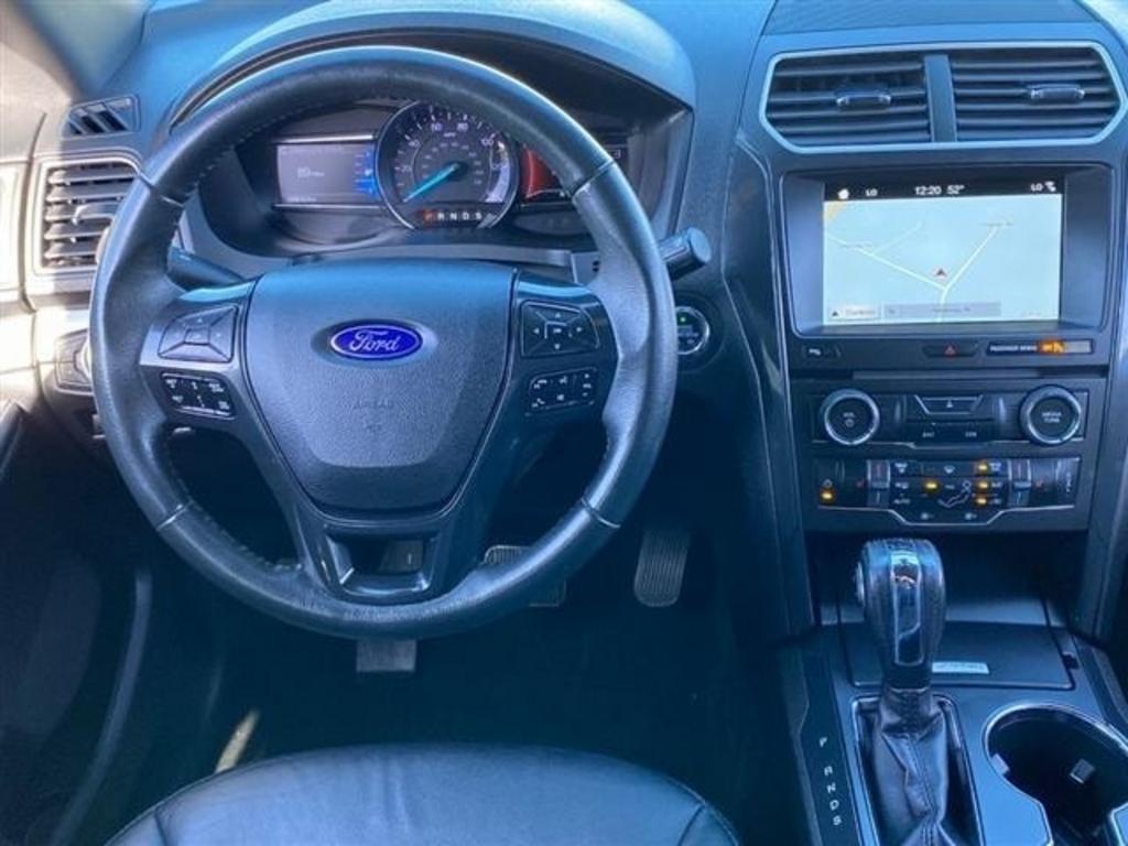 2018 Ford Explorer XLT photo