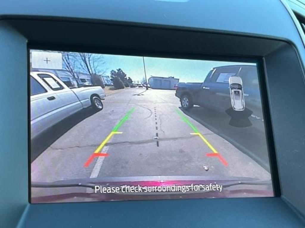 2020 Ford Edge SEL photo