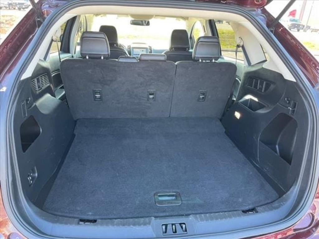 2020 Ford Edge SEL photo