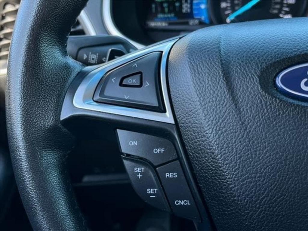 2020 Ford Edge SEL photo