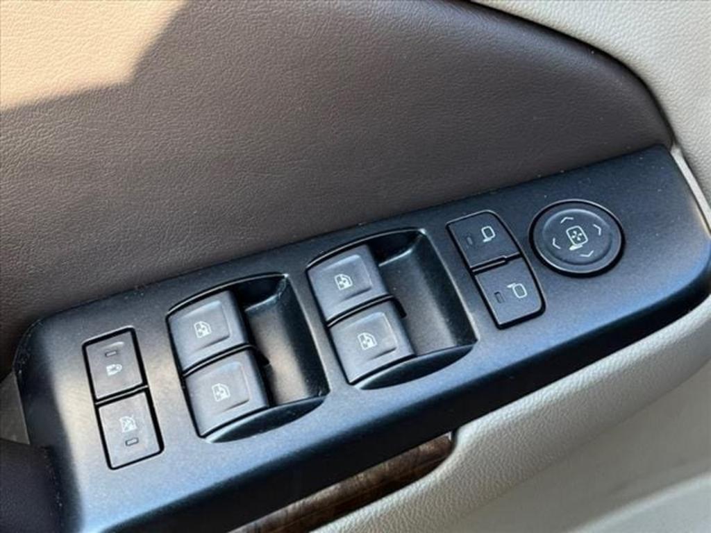 2019 Chevrolet Tahoe LT photo