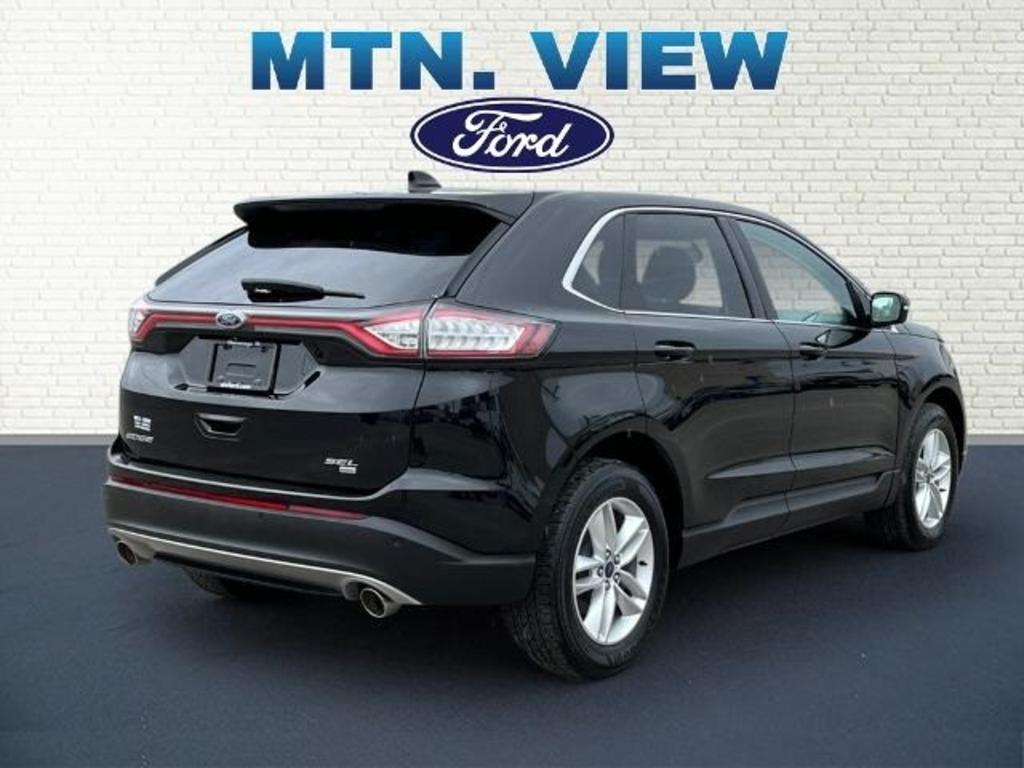 2017 Ford Edge SEL photo